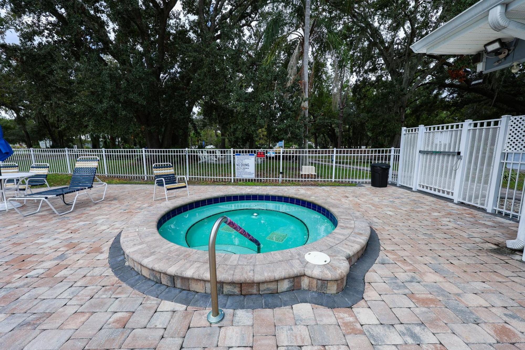 New! Family Cottage Near Disney-Sleep 6 Kissimmee Exteriör bild